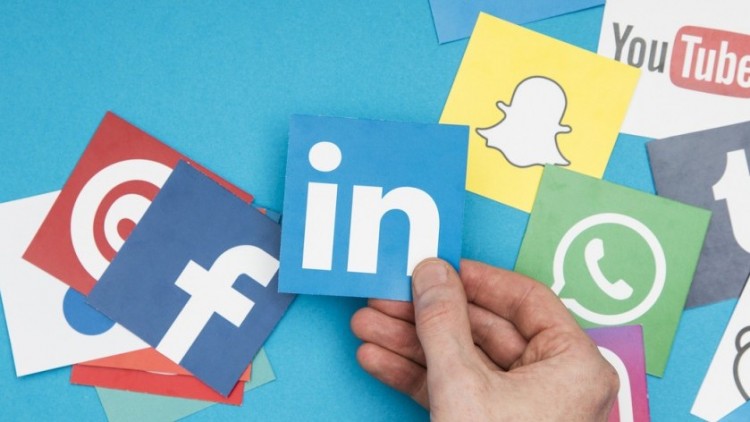 Driving your social media with SMART goals