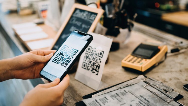 Different types of cashless payment methods to be aware of